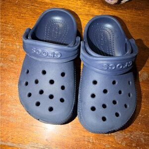 CROCS Kids Navy Blue Clogs Size 8